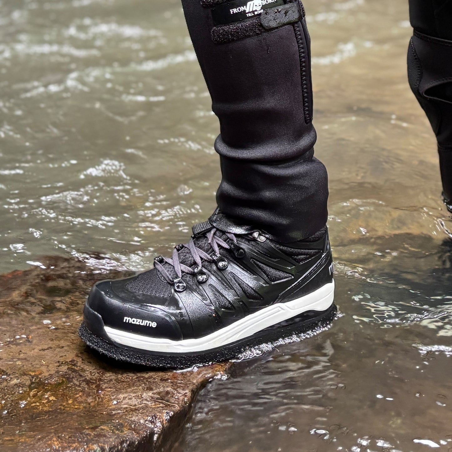 mazume フェルトスパイクシューズ